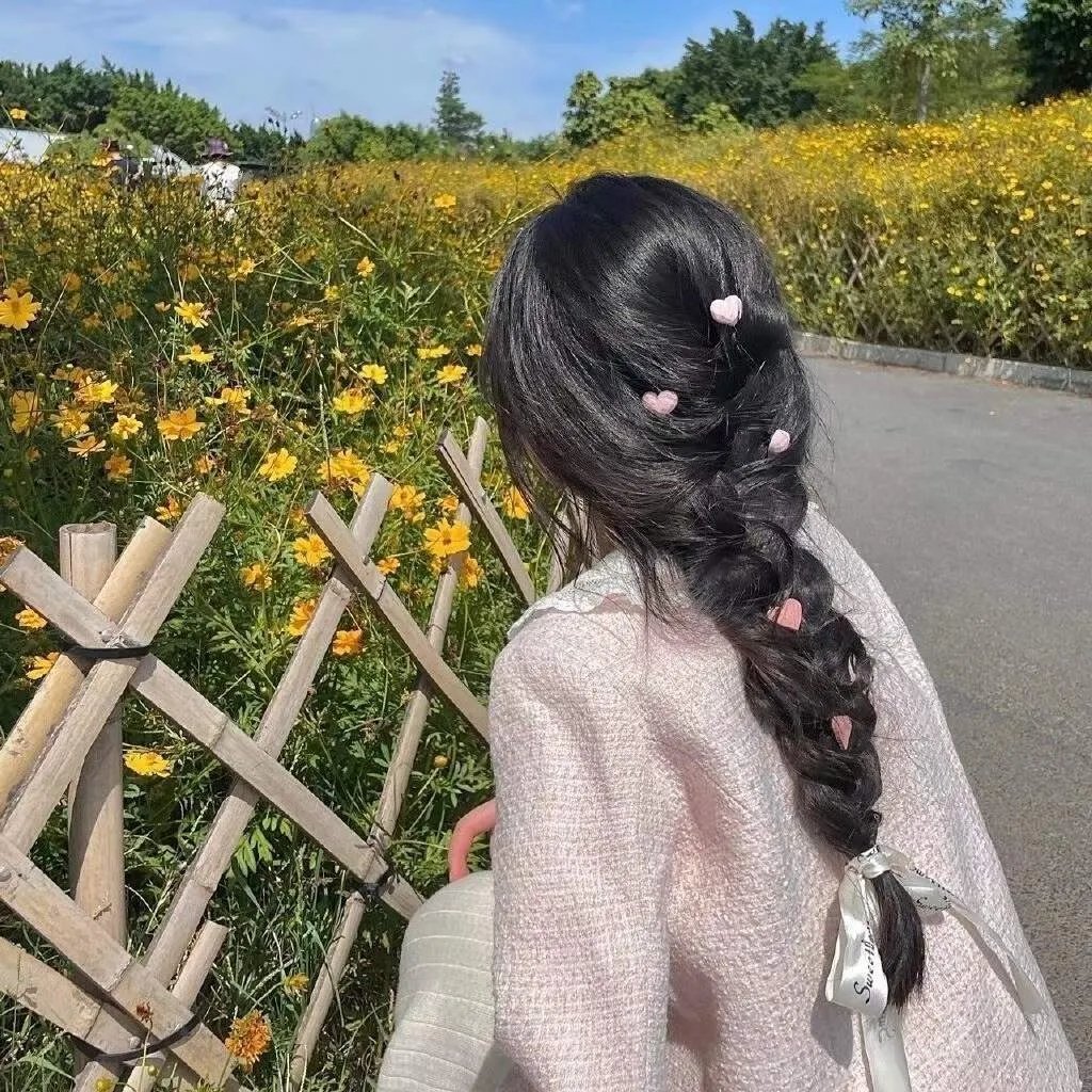 四月的女儿